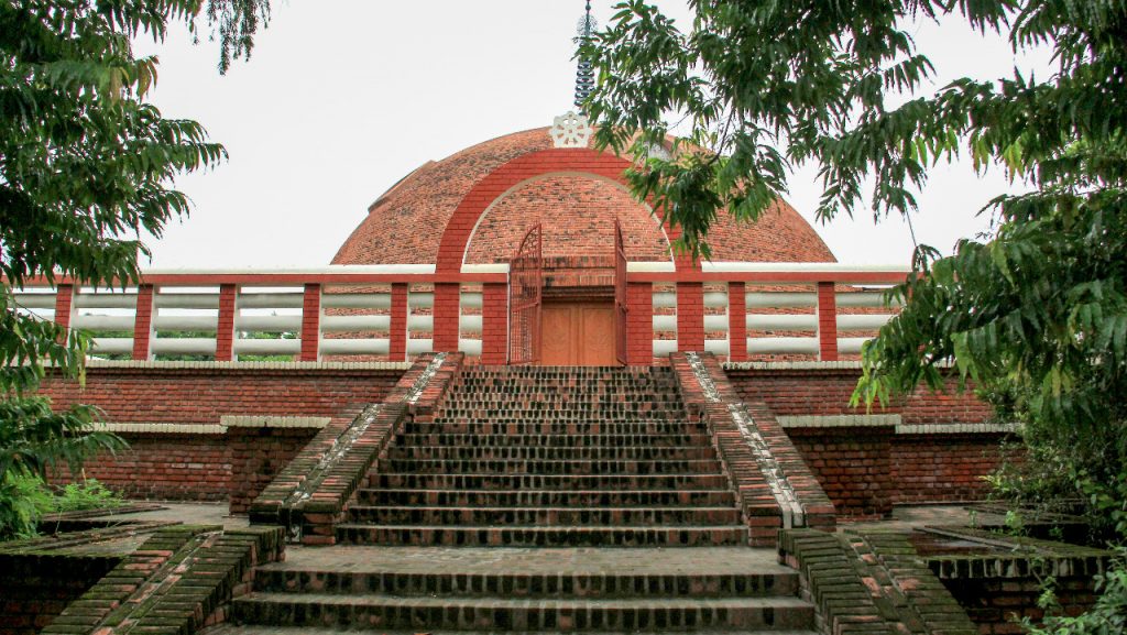 sri-lanka-buddhist-temple-img
